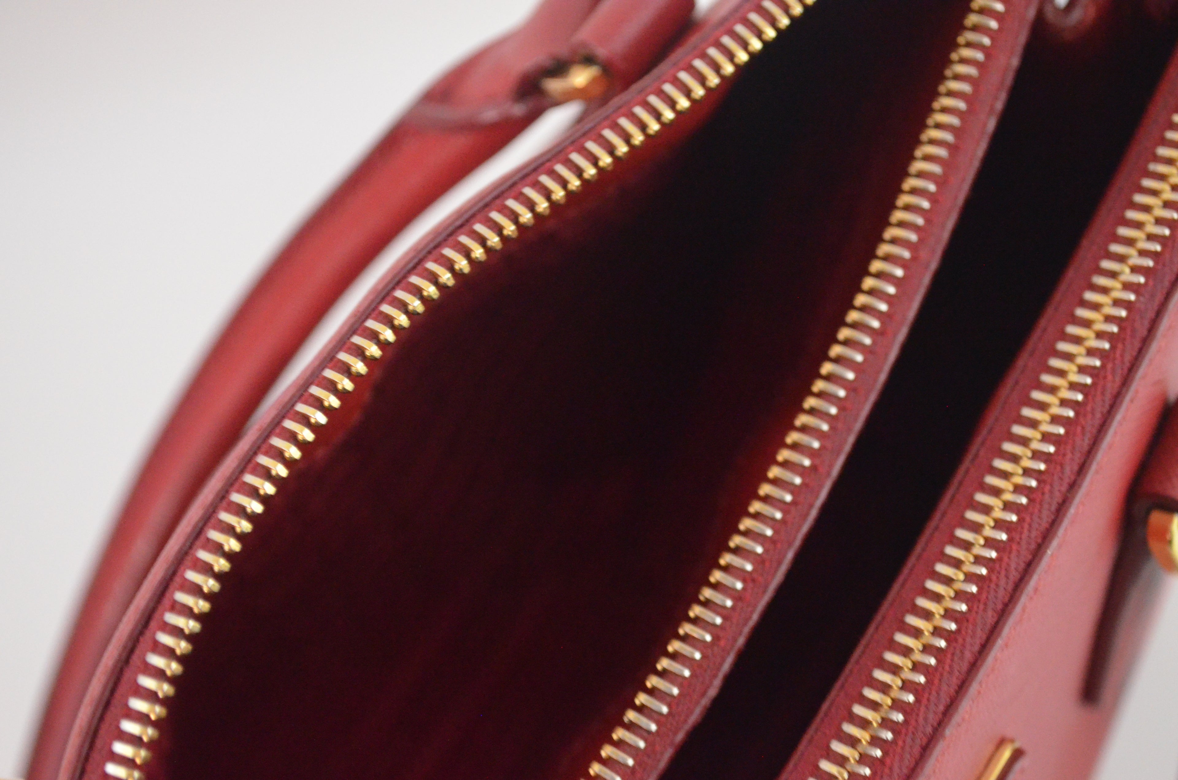 Prada Galleria Saffiano Leder