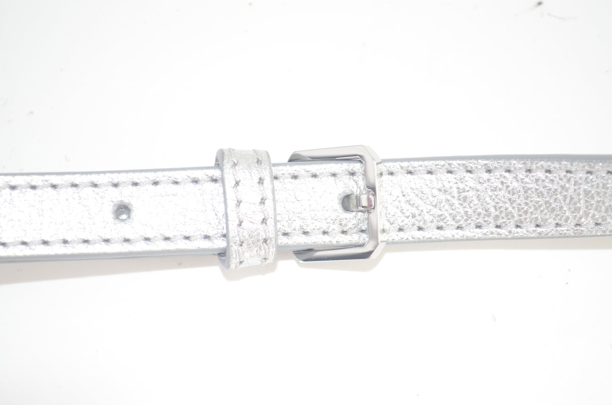 MCM Metallic Studded Bucket Bag Silber