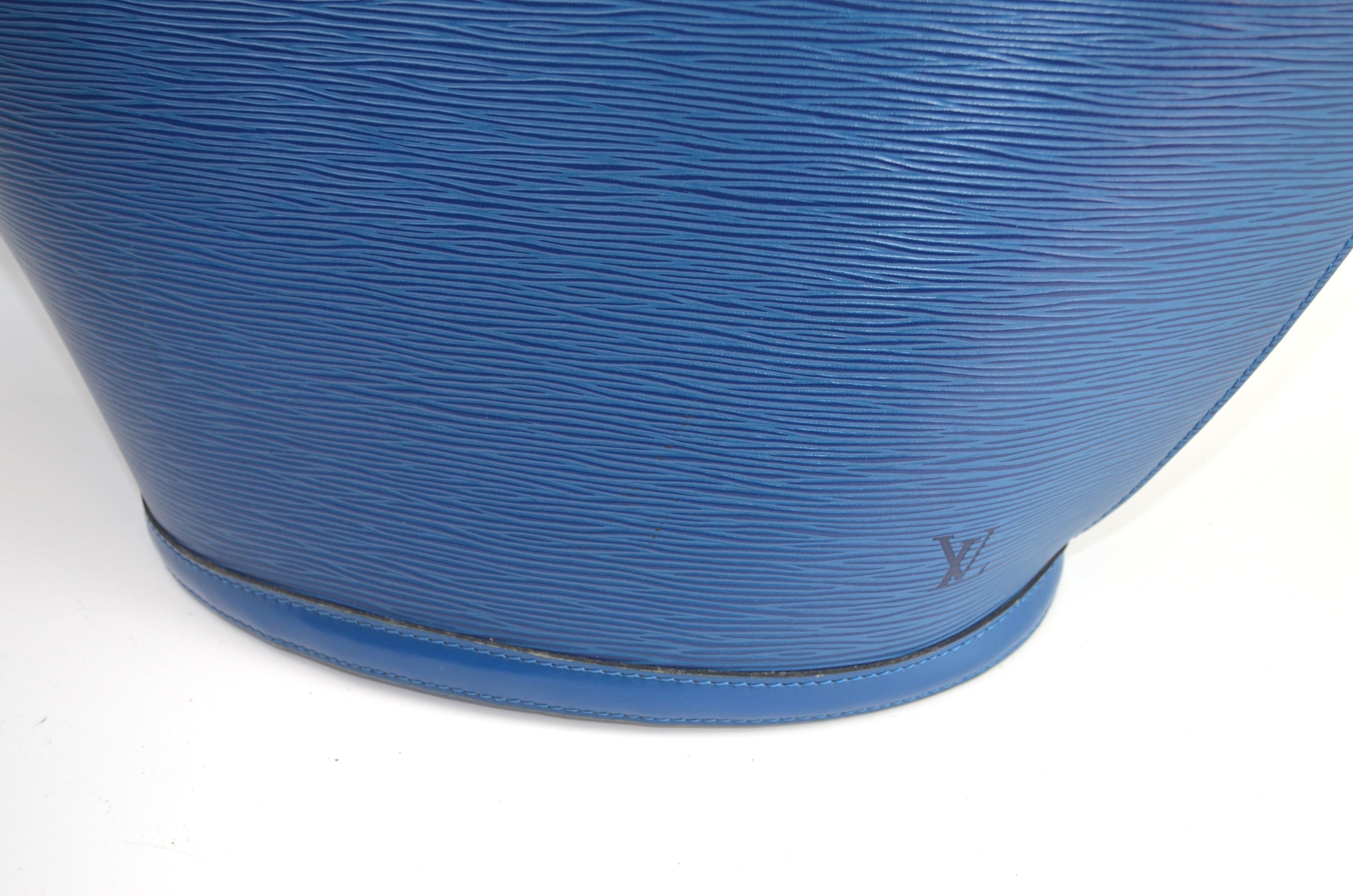 Louis Vuitton Saint-Jacques