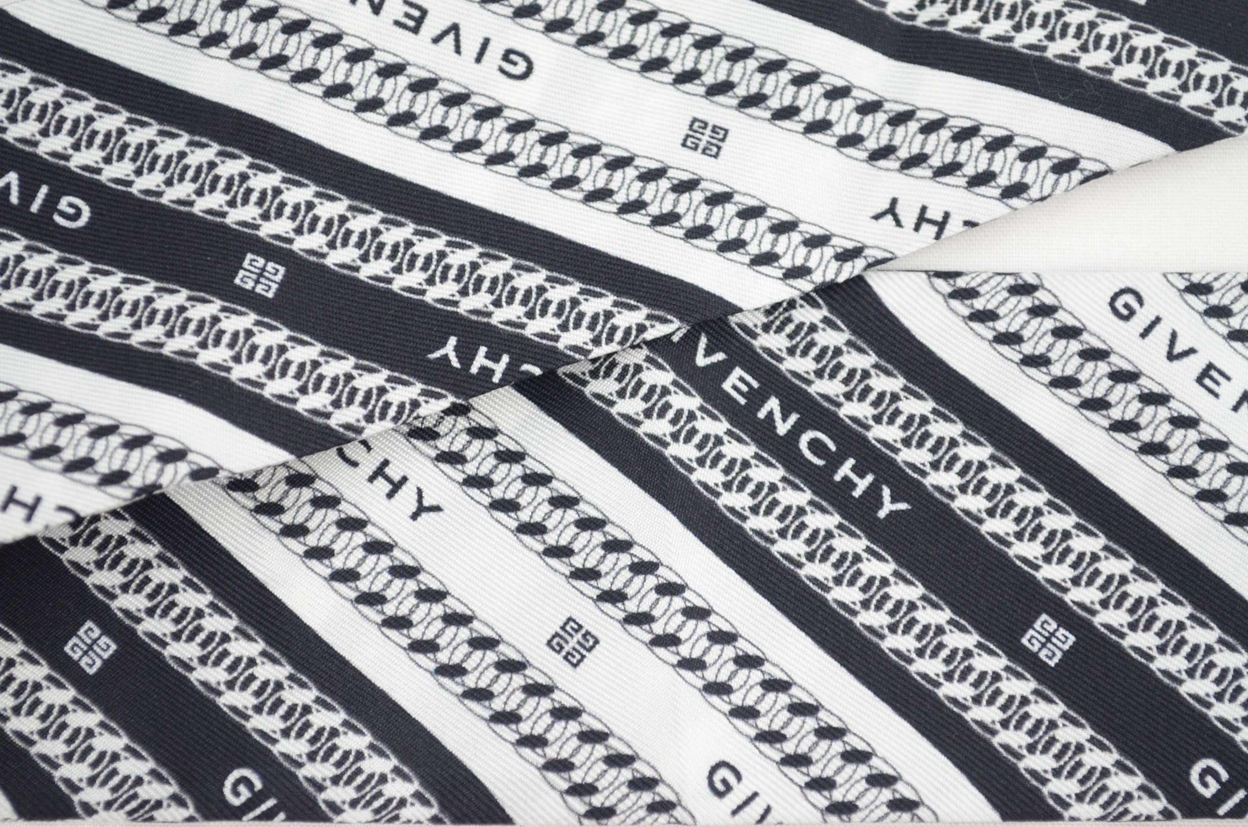 Givenchy Halsschleife Twilly