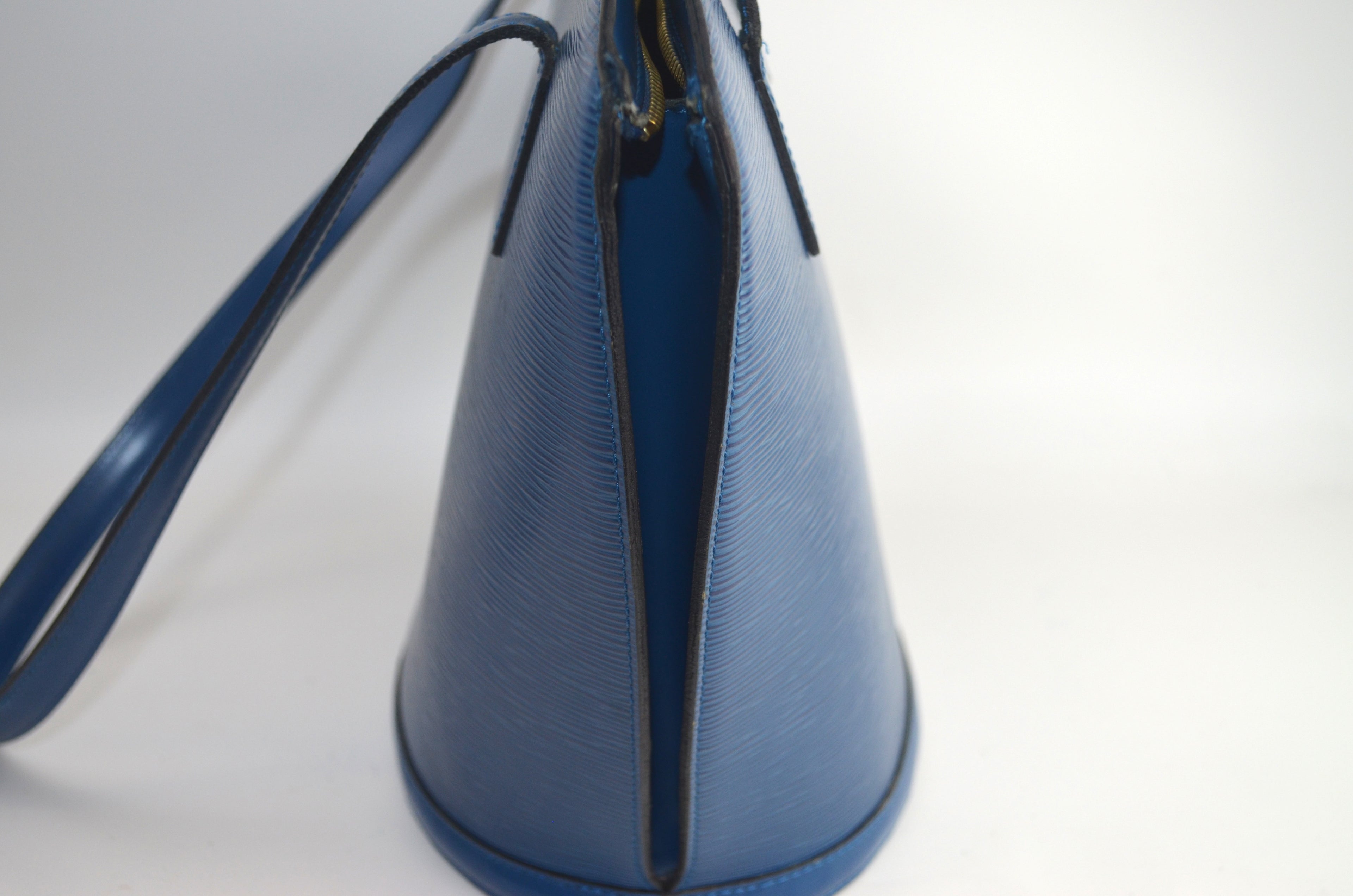 Louis Vuitton Saint-Jacques