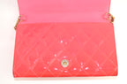 Chanel Boy Wallet on Chain Lackleder Pink mit Kettenriemen