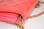 Chanel Boy Wallet on Chain Lackleder Pink mit Kettenriemen