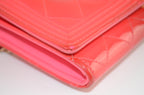 Chanel Boy Wallet on Chain Lackleder Pink mit Kettenriemen