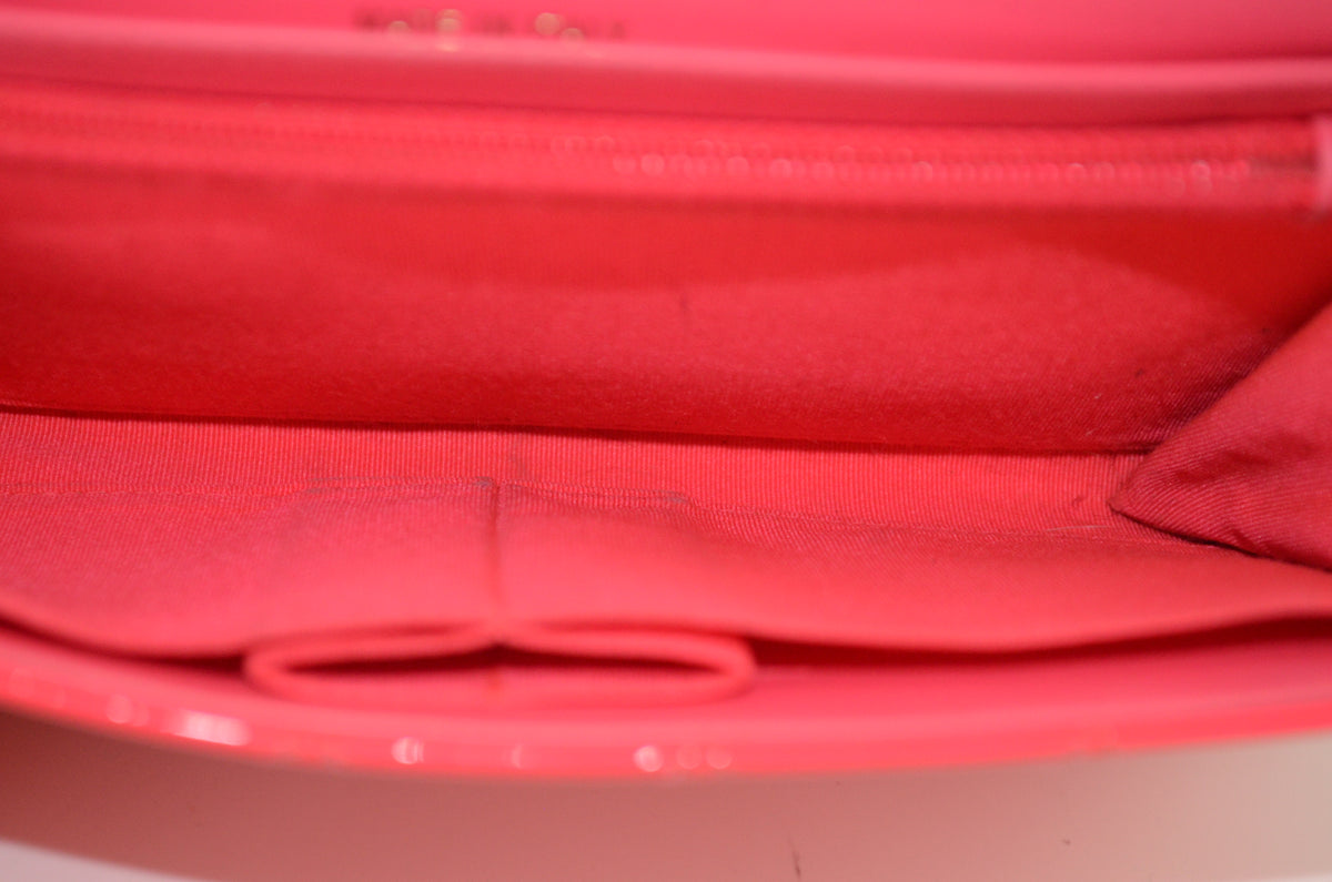 Chanel Boy Wallet on Chain Lackleder Pink mit Kettenriemen