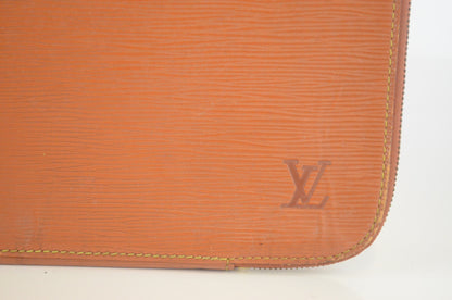 Louis Vuitton Epi Poche Documents