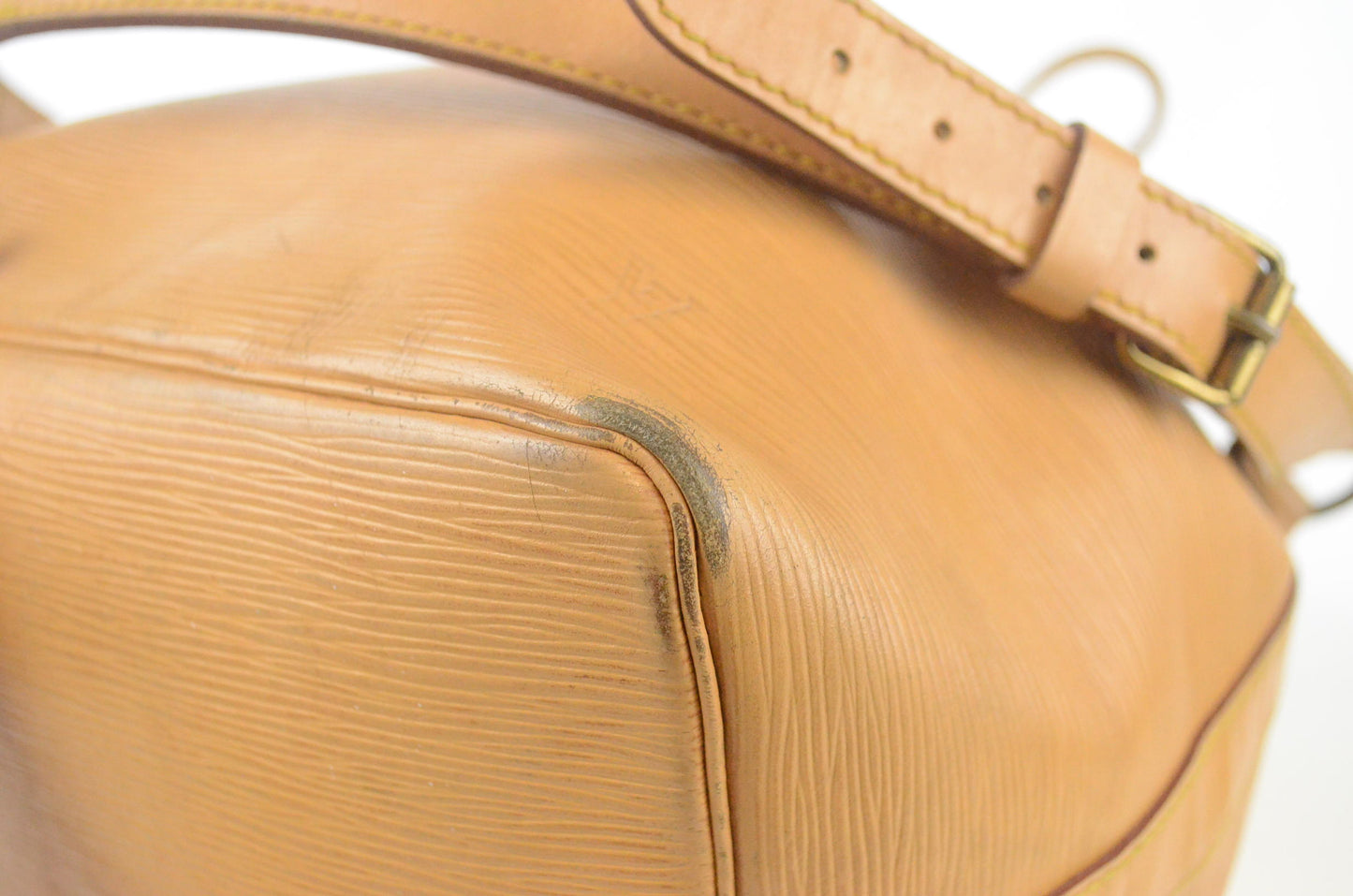 Louis Vuitton Noé Epi Leder