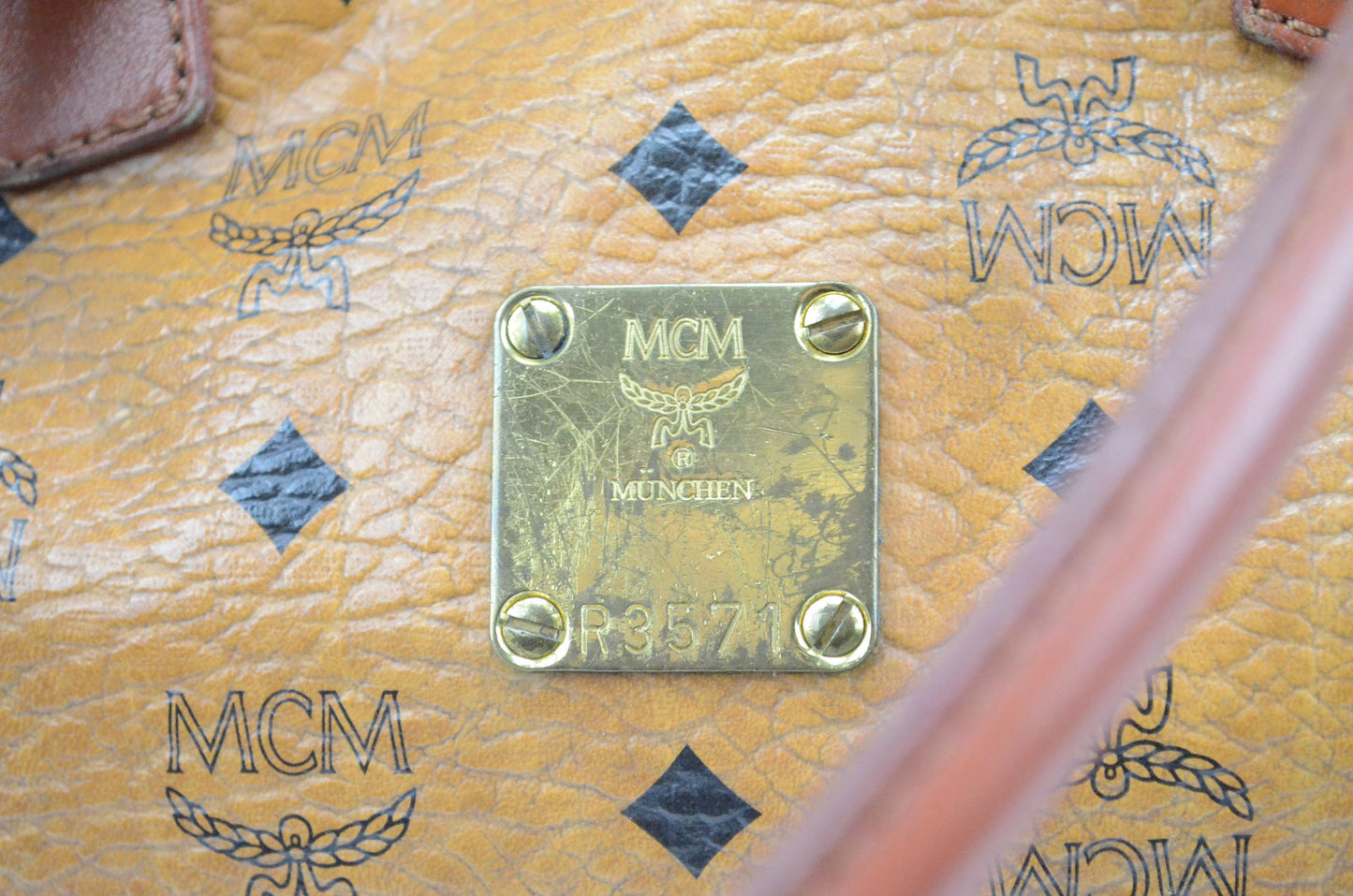 MCM Shopper