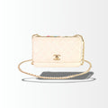 Chanel Schultertasche aus weißem gestepptem Leder mit goldfarbener Kette – Seitenansicht