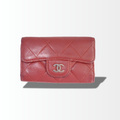Chanel 6 Key Holder Schlüsselmäppchen aus rotem gestepptem Lammleder mit silberfarbenem CC-Logo