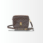 Louis Vuitton Pochette Métis aus Monogram Canvas in Braun