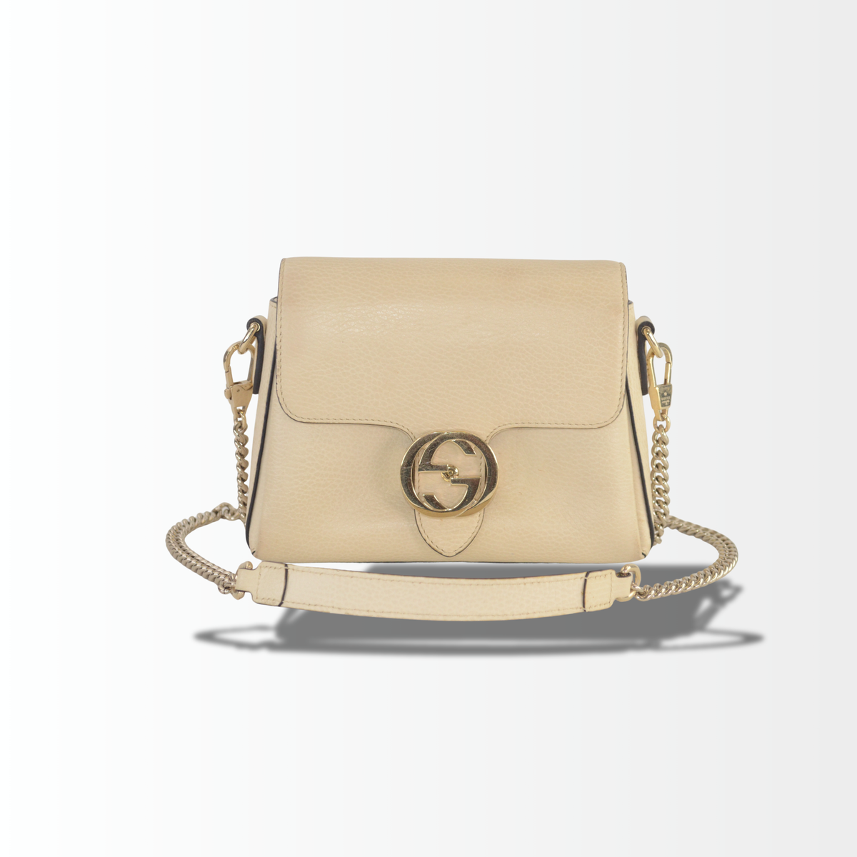 Gucci Interlocking G Shoulder Bag in Creme aus Leder – Vorderansicht