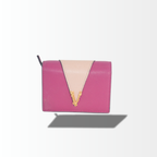 Unterseite des Versace Virtus Portemonnaies in Pink und Hellrosa