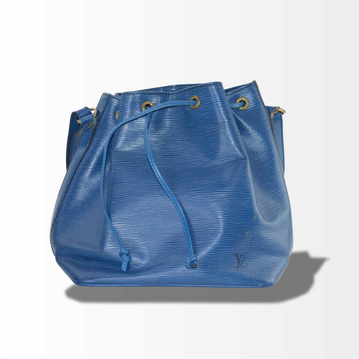 Louis Vuitton Petit Noé M44105 aus blauem Epi Leder in Vorderansicht